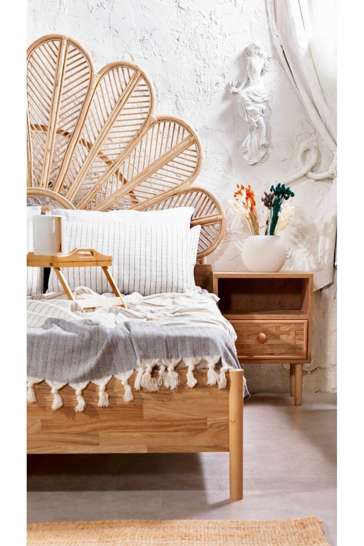 Verano Bedstead
