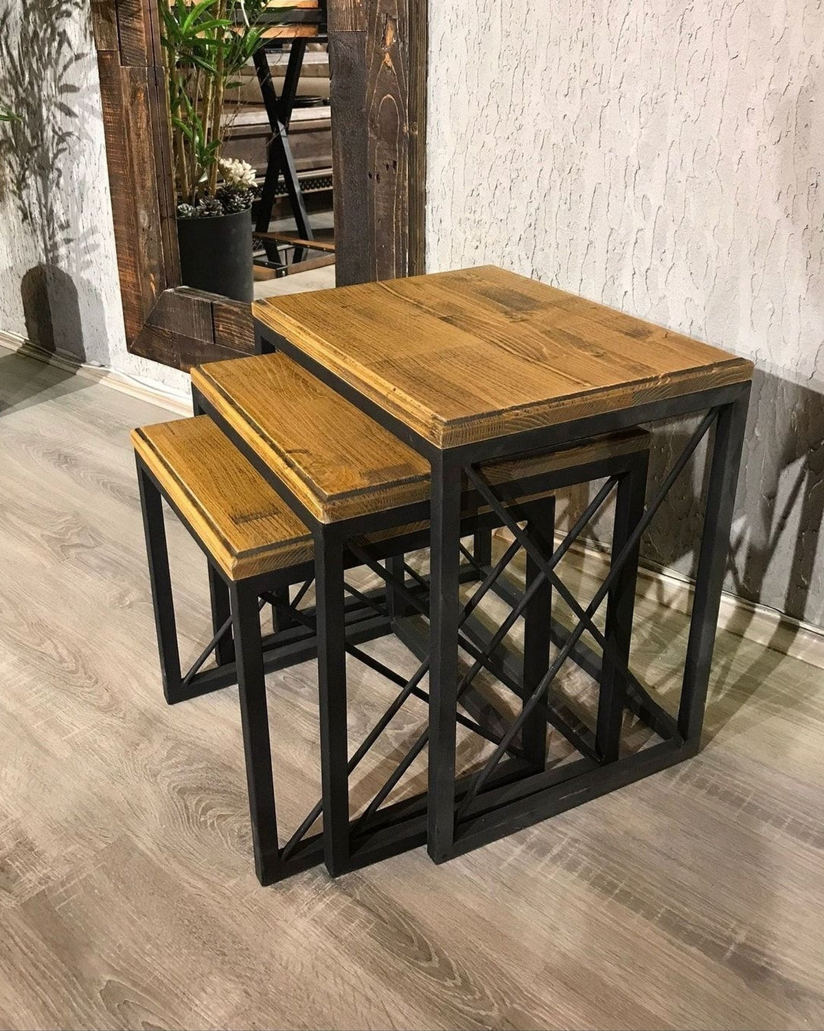 Deko 3-teiliger Satztisch mit Metallbeinen