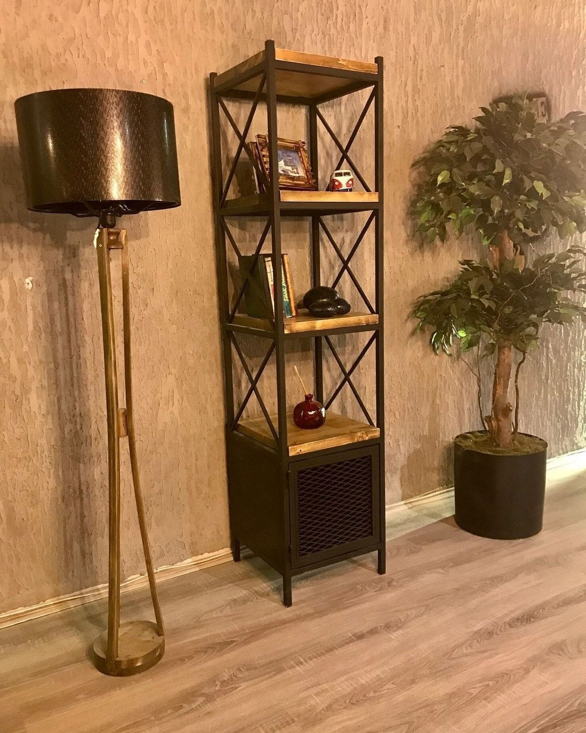 Eiffel-Bücherregal mit 3 Regalen und Schränken